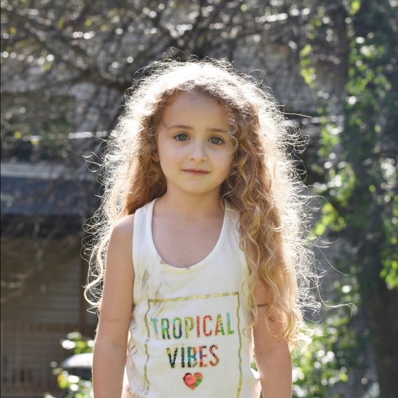 Meet your Posher, Dana and her equestrian daughter - Picture 8 of 8